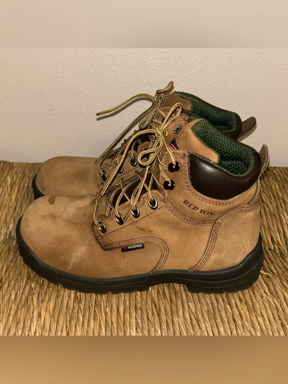 Red Wing RW Waterproof Men’s 6” Work Boots Tan Nubuck Leather Lace Up Workwear